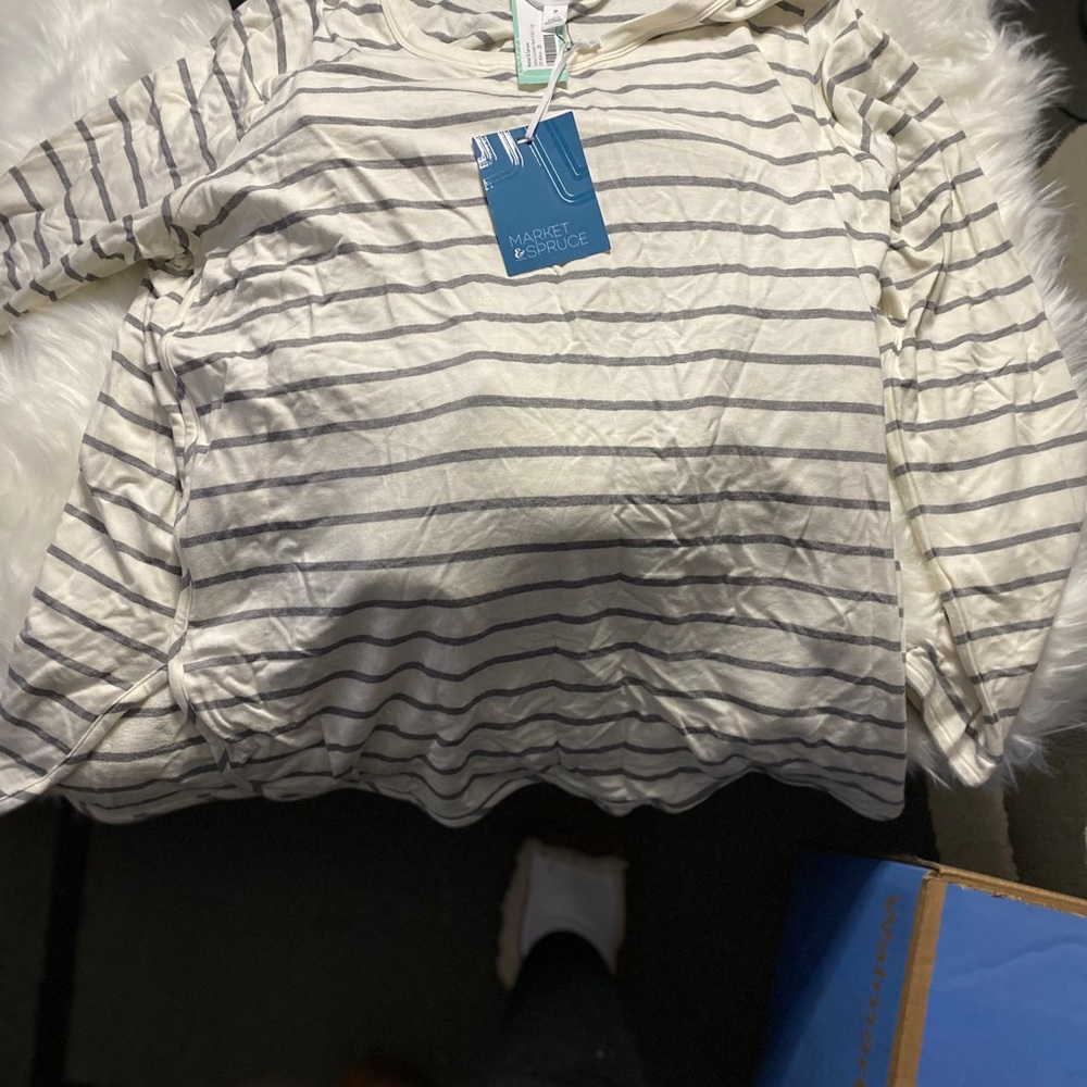 women’s plus size pull over shirt